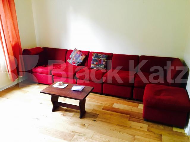 			NEW INSTRUCTION, 4 Bedroom, 1 bath, 1 reception Apartment			 Melbourne Grove, East Dulwich