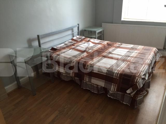 			GREAT 1 BEDROOM APARTMENT IN HATTON GARDEN, 1 Bedroom, 1 bath, 1 reception Flat			 St Cross Street, CLERKENWELL