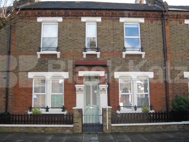 			MUST SEE !!!, 4 Bedroom, 1 bath, 1 reception House			 Third Avenue, Queens Park