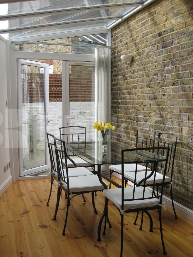 			MUST SEE !!!, 4 Bedroom, 1 bath, 1 reception House			 Third Avenue, Queens Park