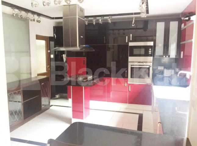 			1200sqf APARTMENT WITH PRIVATE GARDEN , 1 Bedroom, 1 bath, 1 reception Apartment			 Birch Grove , ACTON 