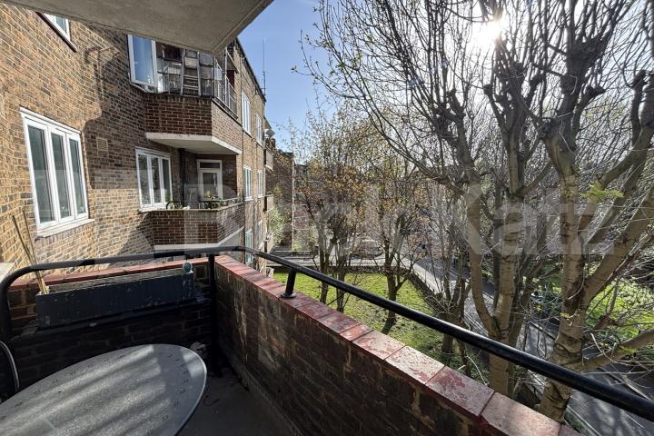 Generous apartment in Tabard Gardens over looking The Shard  Newcomen Street, London Bridge
