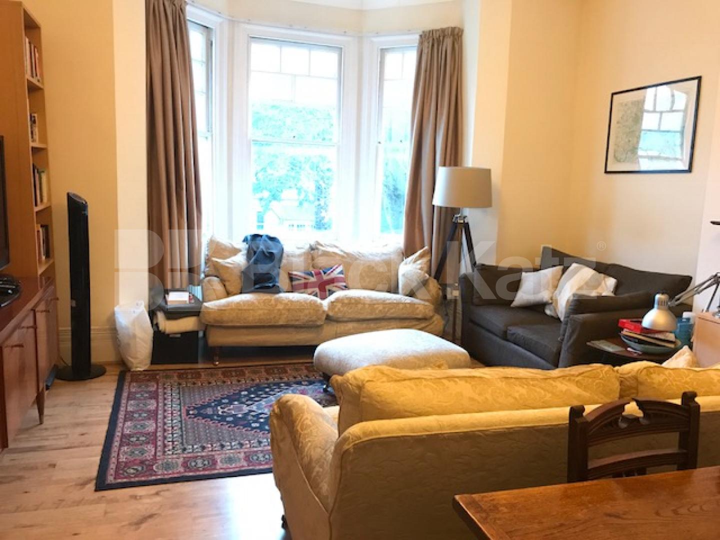 			Huge 2 bedroom property!, 2 Bedroom, 1 bath, 1 reception Flat			 Coolhurst Road , Crouch End / Highgate 