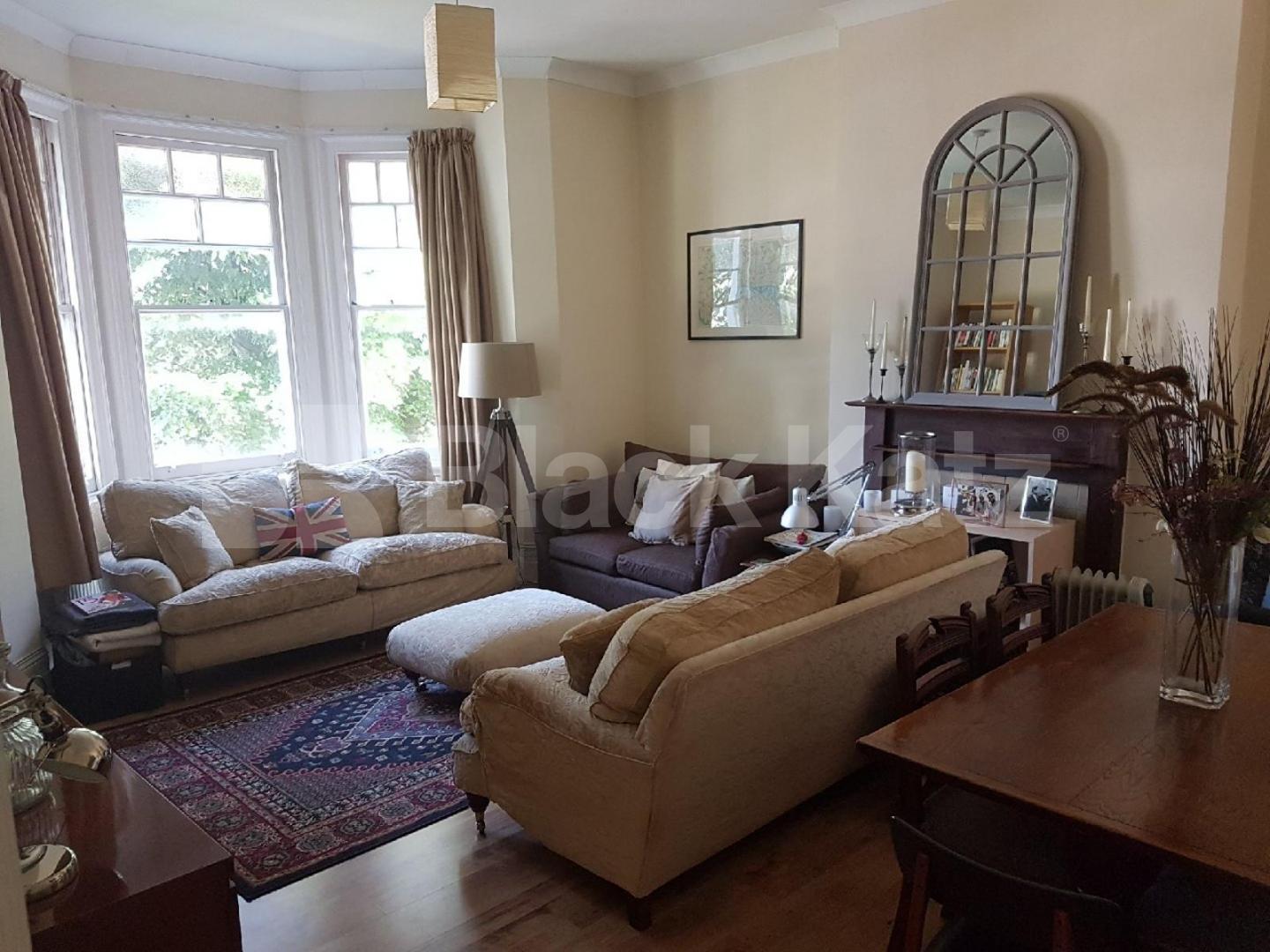 			Huge 2 bedroom property!, 2 Bedroom, 1 bath, 1 reception Flat			 Coolhurst Road , Crouch End / Highgate 