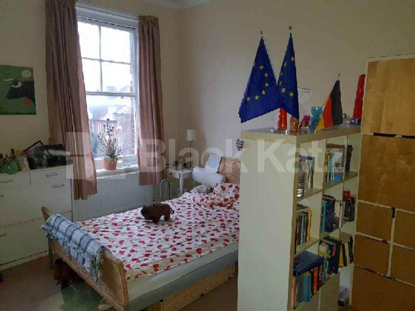 			Huge 2 bedroom property!, 2 Bedroom, 1 bath, 1 reception Flat			 Coolhurst Road , Crouch End / Highgate 