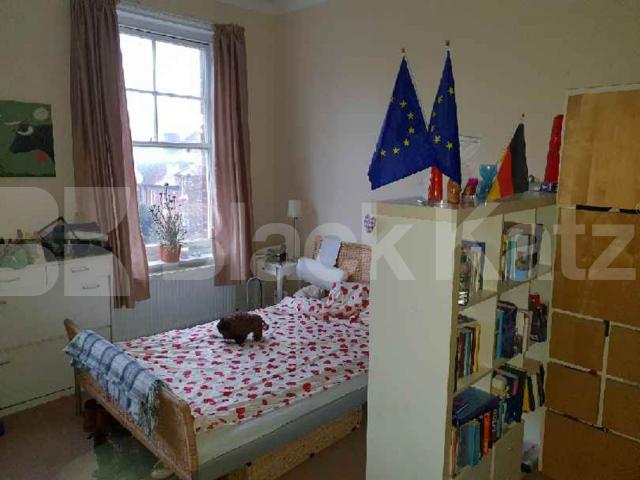 			Huge 2 bedroom property!, 2 Bedroom, 1 bath, 1 reception Flat			 Coolhurst Road , Crouch End / Highgate 