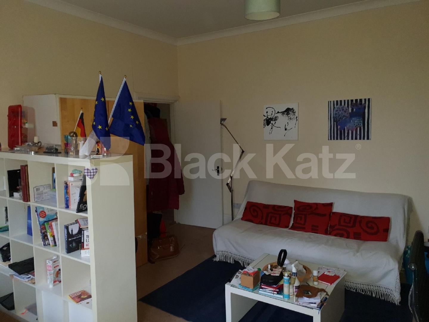 			Huge 2 bedroom property!, 2 Bedroom, 1 bath, 1 reception Flat			 Coolhurst Road , Crouch End / Highgate 
