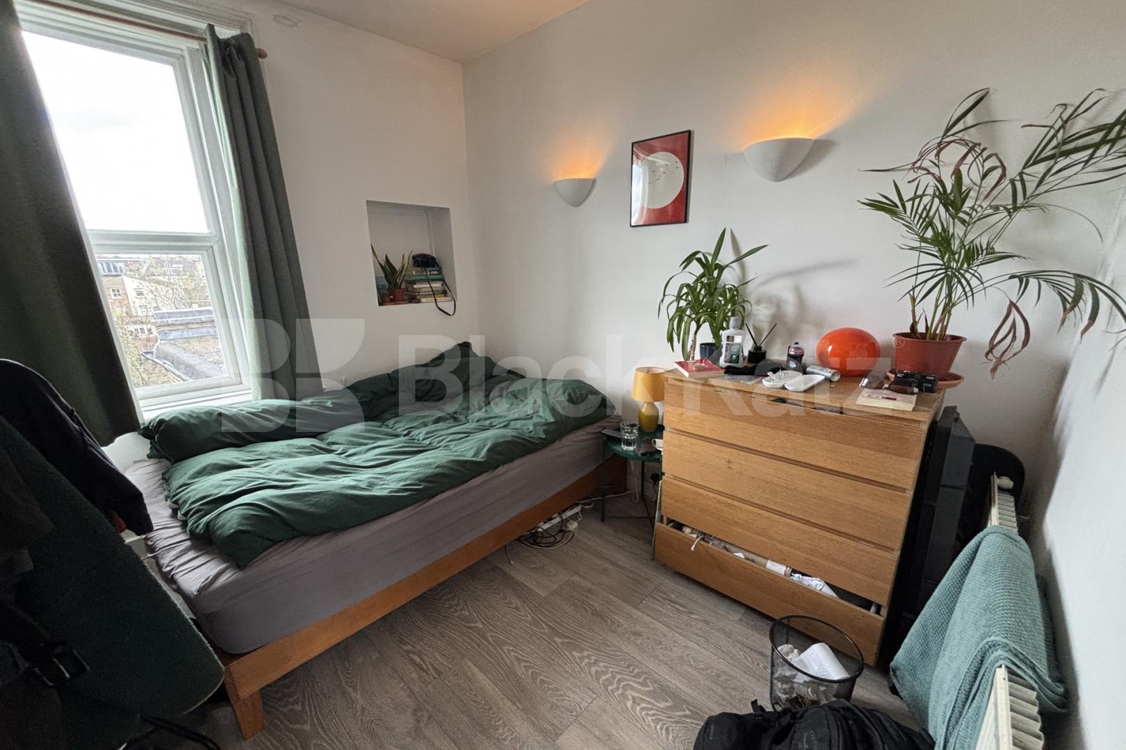 Flooded with natural light  & offering two bathrooms  Brixton Hill, Brixton