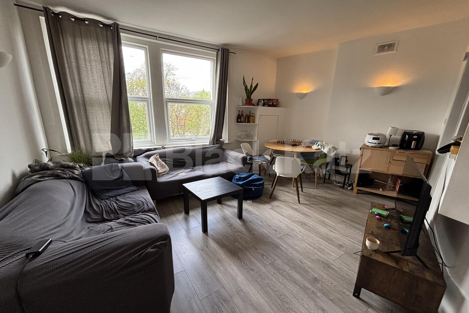 			3 Bedroom, 1 bath, 1 reception Apartment			 Brixton Hill, Brixton