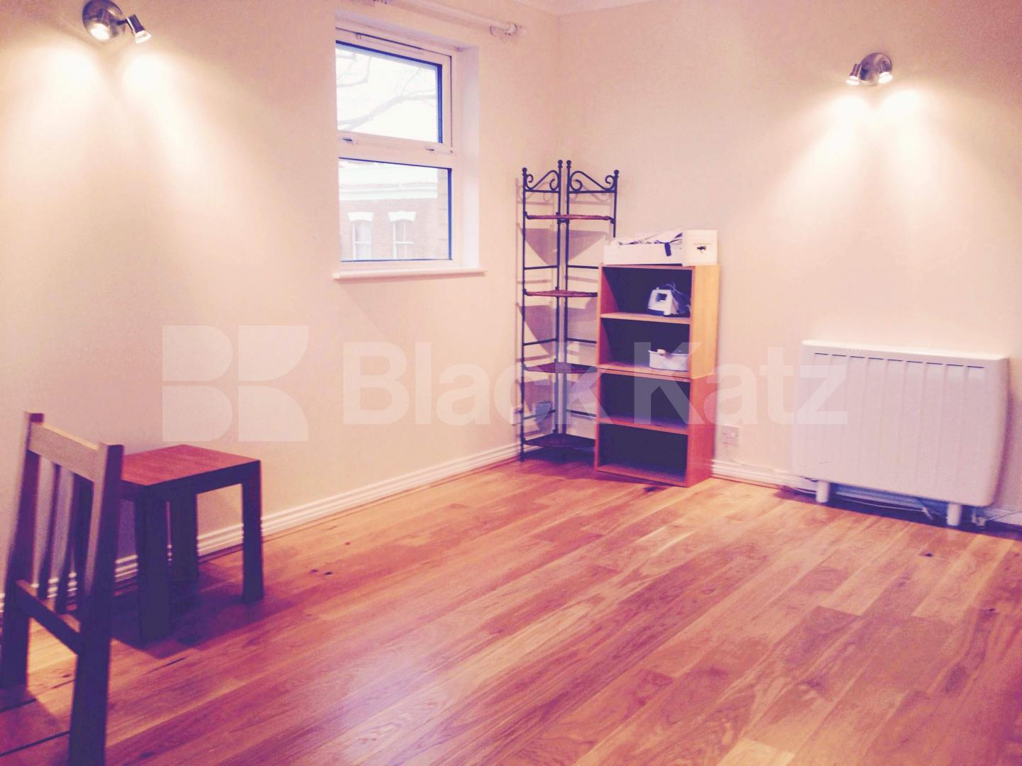 			NEW INSTRUCTION, 1 Bedroom, 1 bath, 1 reception Flat			 Acton Lane, Chiswick / South Acton