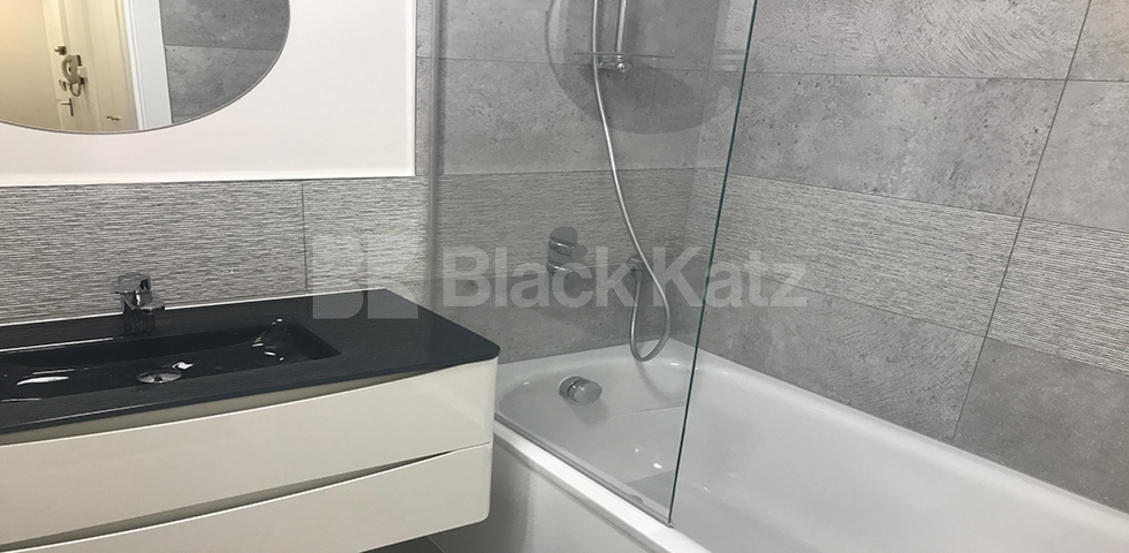 			MINS TO MARLYEBONE TUBE & REGENTS PARK!, 2 Bedroom, 1 bath, 1 reception Flat			 Boldero Place, MARYLEBONE