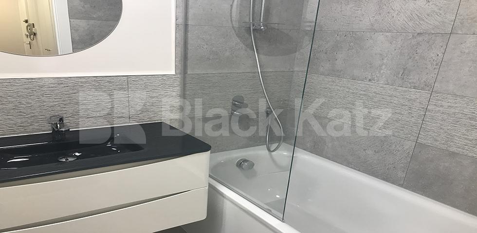 			MINS TO MARLYEBONE TUBE & REGENTS PARK!, 2 Bedroom, 1 bath, 1 reception Flat			 Boldero Place, MARYLEBONE