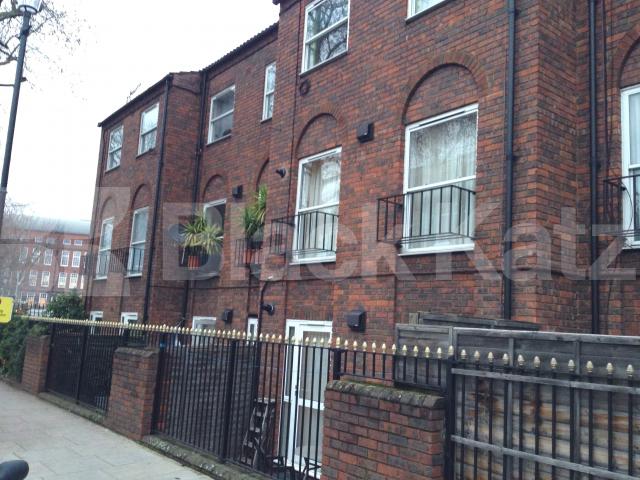 			NEW INSTRUCTION!, 1 Bedroom, 1 bath, 1 reception Flat			 Cambourne Mews, NOTTING HILL