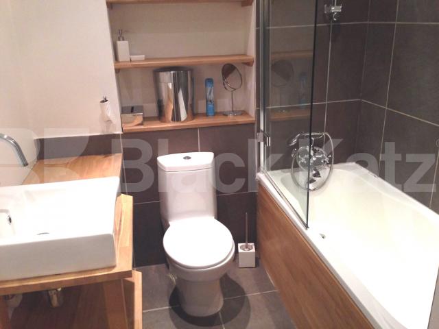 			NEW INSTRUCTION!, 1 Bedroom, 1 bath, 1 reception Flat			 Cambourne Mews, NOTTING HILL