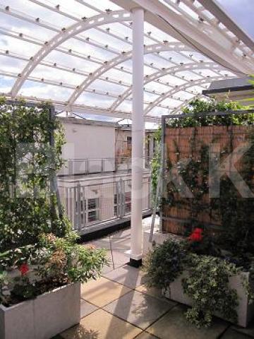 			MUST SEE!, 2 Bedroom, 1 bath, 1 reception Penthouse			 Miller Street, Camden