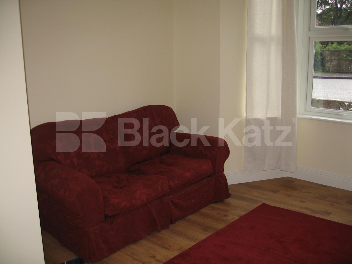 			GORGEOUS FLAT!, 1 Bedroom, 1 bath, 1 reception Ground Floor Flat			 Archway Road, HIGHGATE