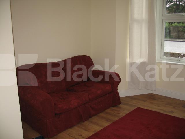 			GORGEOUS FLAT!, 1 Bedroom, 1 bath, 1 reception Ground Floor Flat			 Archway Road, HIGHGATE