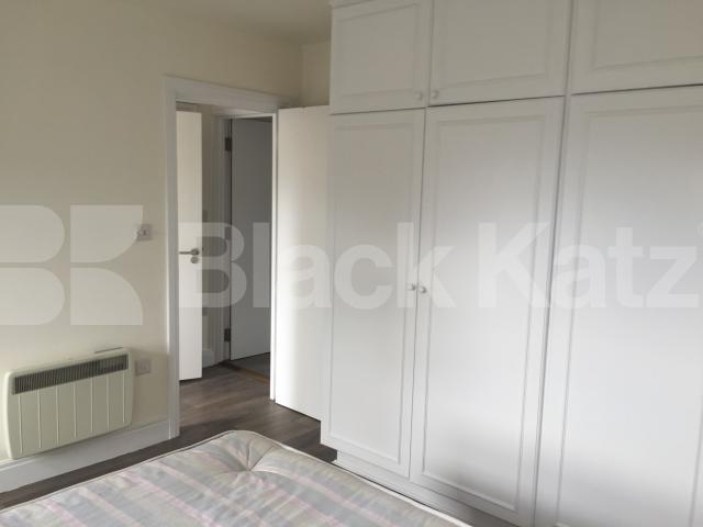 			NEW INSTRUCTION, 1 Bedroom, 1 bath, 1 reception Flat			 Seven Sisters Road, FINSBURY PARK