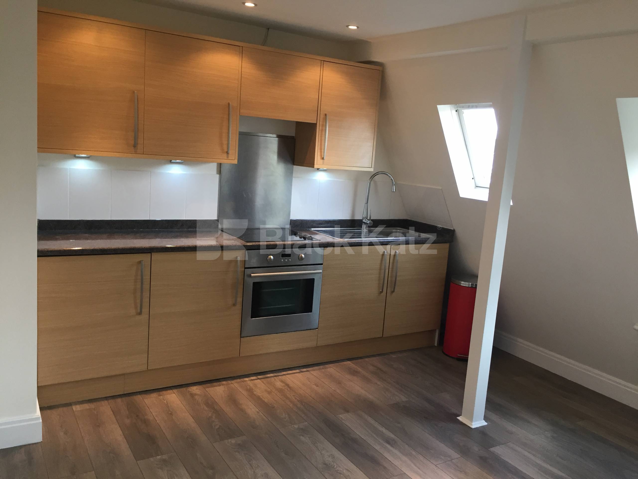 			NEW INSTRUCTION, 1 Bedroom, 1 bath, 1 reception Flat			 Seven Sisters Road, FINSBURY PARK N4