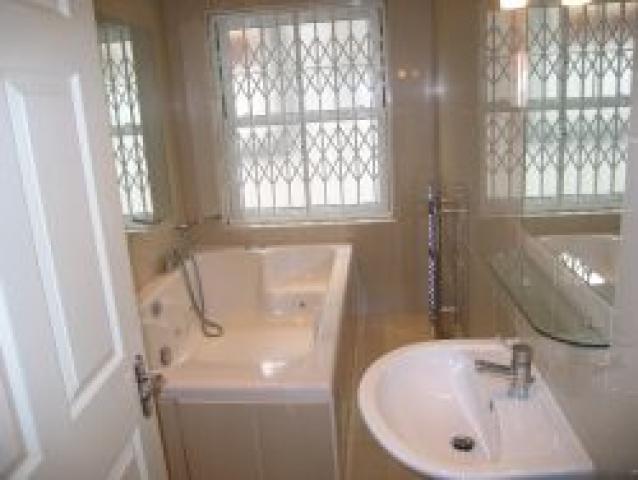 			1 Bedroom, 1 bath, 1 reception Flat			 Broadhurst Gardens, WEST HAMPSTEAD NW6