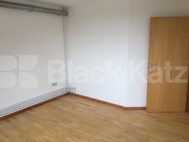 			STUNNING 2 BEDROOM WAREHOUSE APARTMENT, 2 Bedroom, 1 bath, 1 reception Flat			 SPRINFIELD HOUSE LOFTS-TYSSEN STREET, DALSTON/HAGGERSTON/SHOREDITCH