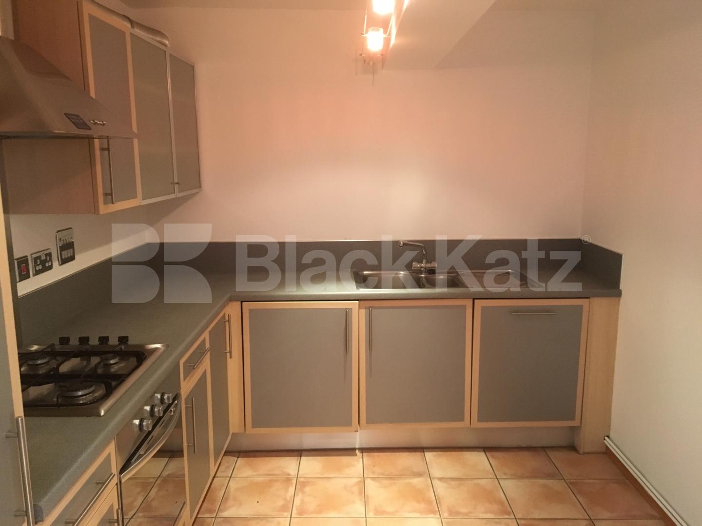 			STUNNING 2 BEDROOM WAREHOUSE APARTMENT, 2 Bedroom, 1 bath, 1 reception Flat			 SPRINFIELD HOUSE LOFTS-TYSSEN STREET, DALSTON/HAGGERSTON/SHOREDITCH