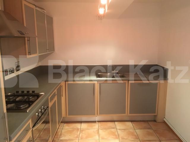 			STUNNING 2 BEDROOM WAREHOUSE APARTMENT, 2 Bedroom, 1 bath, 1 reception Flat			 SPRINFIELD HOUSE LOFTS-TYSSEN STREET, DALSTON/HAGGERSTON/SHOREDITCH