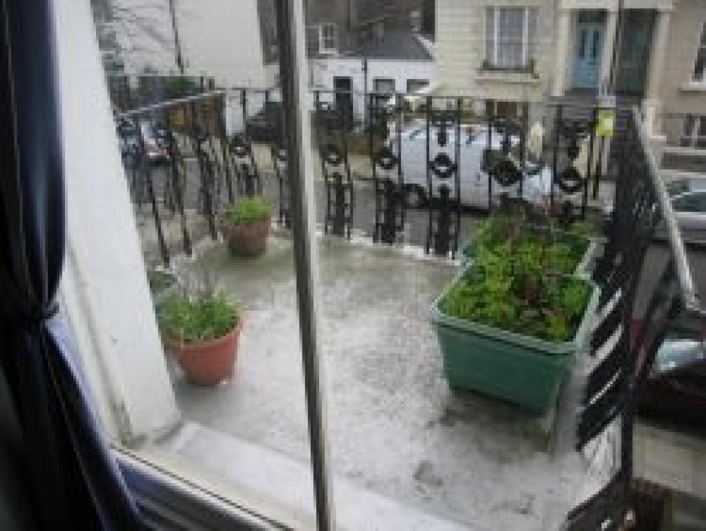 			2 Bedroom, 1 bath, 1 reception Flat			 Edbrooke Road, MAIDA VALE W9