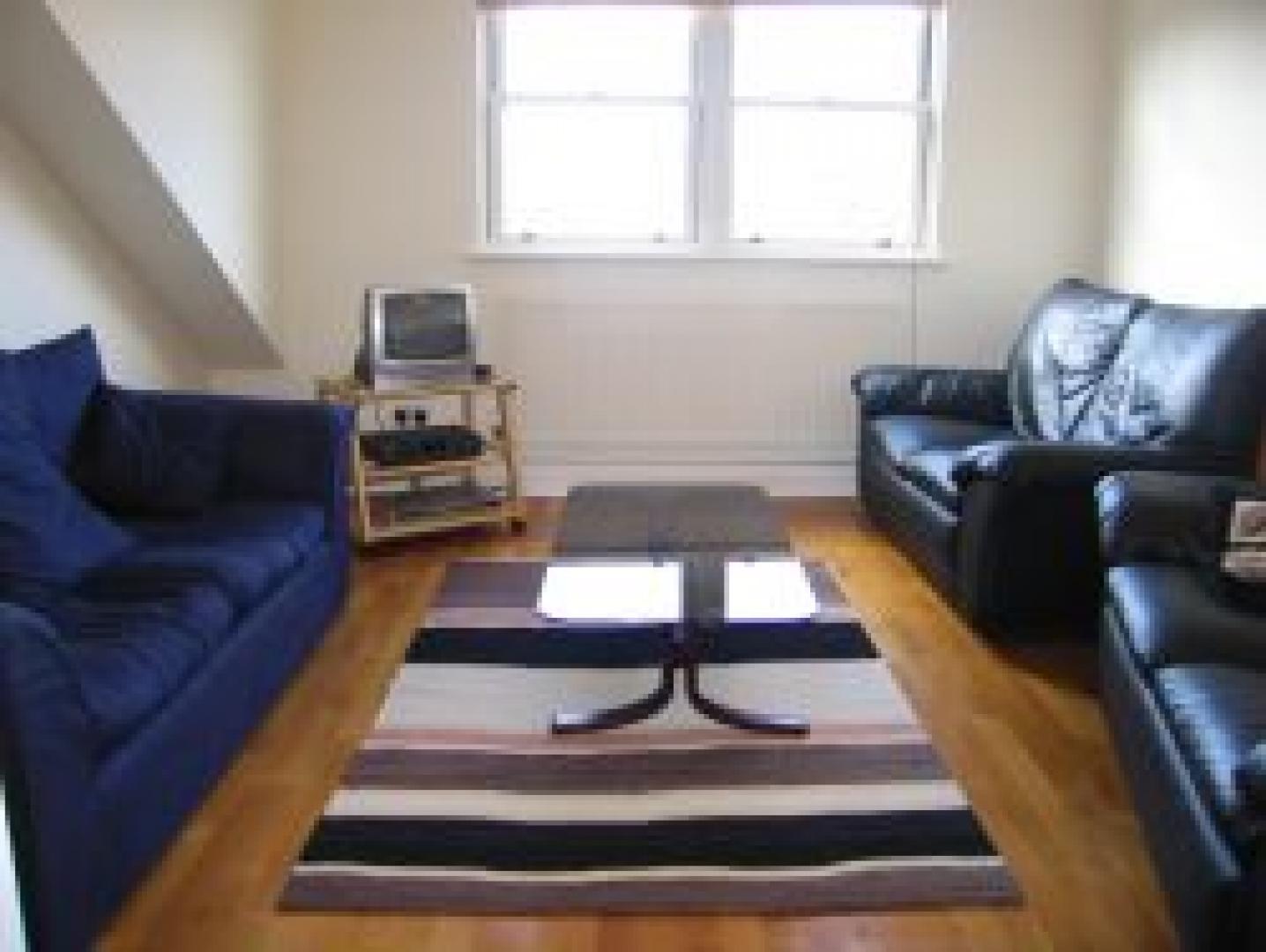 			1 Bedroom, 1 bath, 1 reception Flat			 Church Crescent, FINCHLEY CENTRAL N3