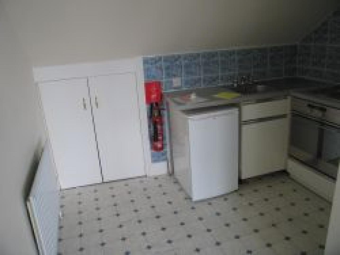 			Studio Apartment, 1 bath, 1 reception Flat			 Holmedale Road, WEST HAMPSTEAD NW6