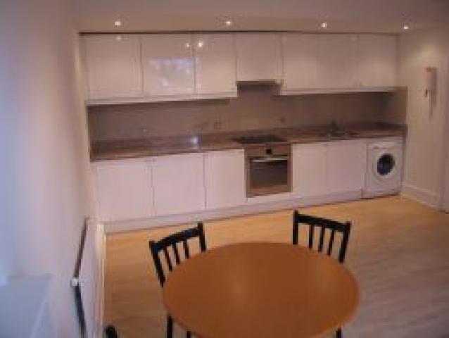 			1 Bedroom, 1 bath, 1 reception Flat			 Fellows Road, BELSIZE PARK NW3