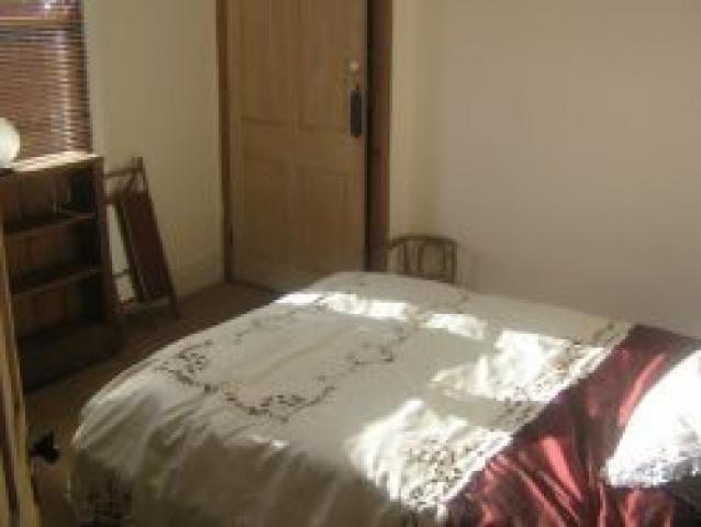 			2 Bedroom, 1 bath, 1 reception Flat			 St Lukes Road, PORTOBELLO W11