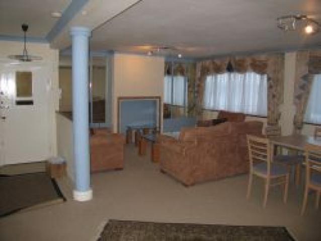 			2 Bedroom, 1 bath, 1 reception Flat			 Highfield Road, GOLDERS GREEN NW11