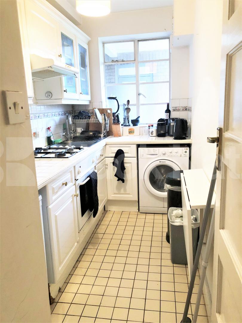 			HEATING and HOT WATER INCLUDED, 1 Bedroom, 1 bath, 1 reception Flat			 The Grampians, Shepherds Bush Road, Shepherds Bush