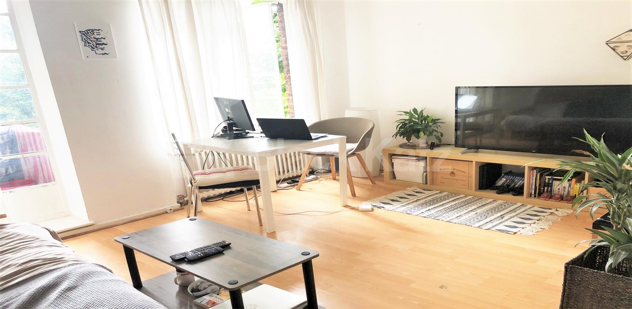 			HEATING and HOT WATER INCLUDED, 1 Bedroom, 1 bath, 1 reception Flat			 The Grampians, Shepherds Bush Road, Shepherds Bush