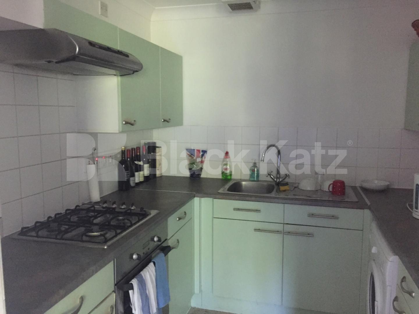 			New Instruction, 1 Bedroom, 1 bath, 1 reception Flat			 Ramsey Walk, ISLINGTON