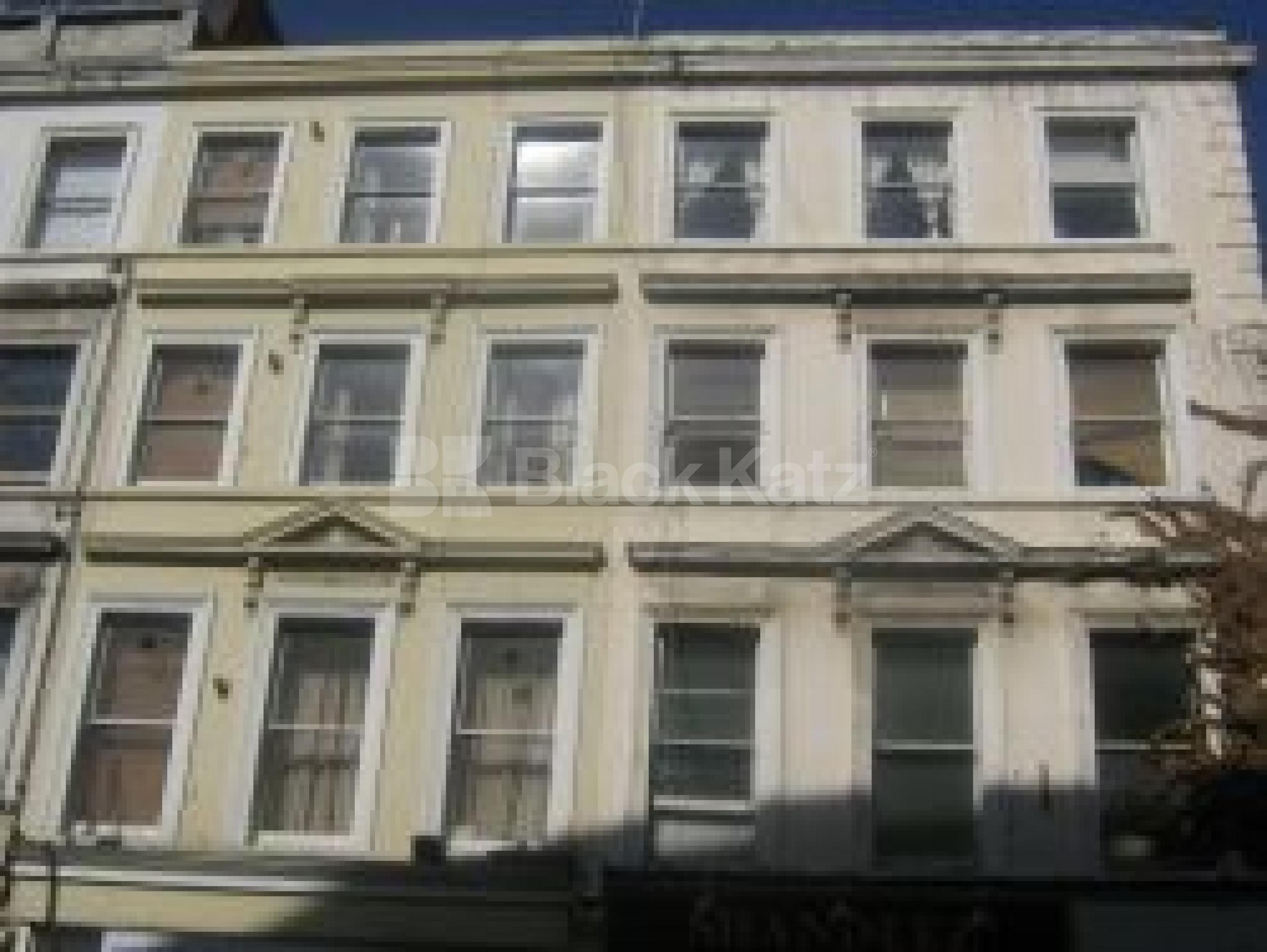 			1 Bedroom, 1 bath, 1 reception Flat			 Maclise Road, Kensington Olympia W14