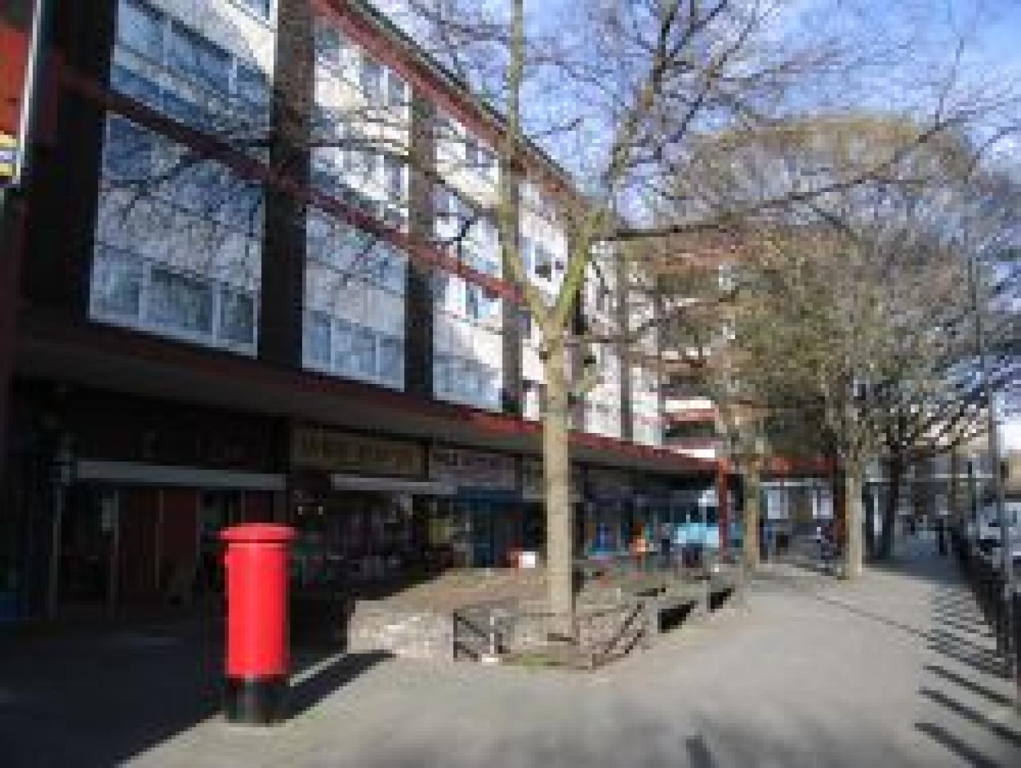 			1 Bedroom, 1 bath, 1 reception Flat			 St Annes Road, HOLLAND PARK W11