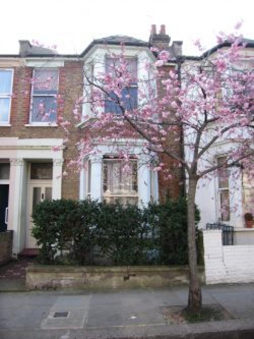 			3 Bedroom, 1 bath, 1 reception Flat			 Bracewell Road, NORTH KENSINGTON W10