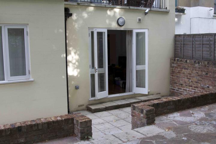 			GARDEN FLAT, 1 Bedroom, 1 bath, 1 reception Flat			 Priory Road, WEST HAMPSTEAD