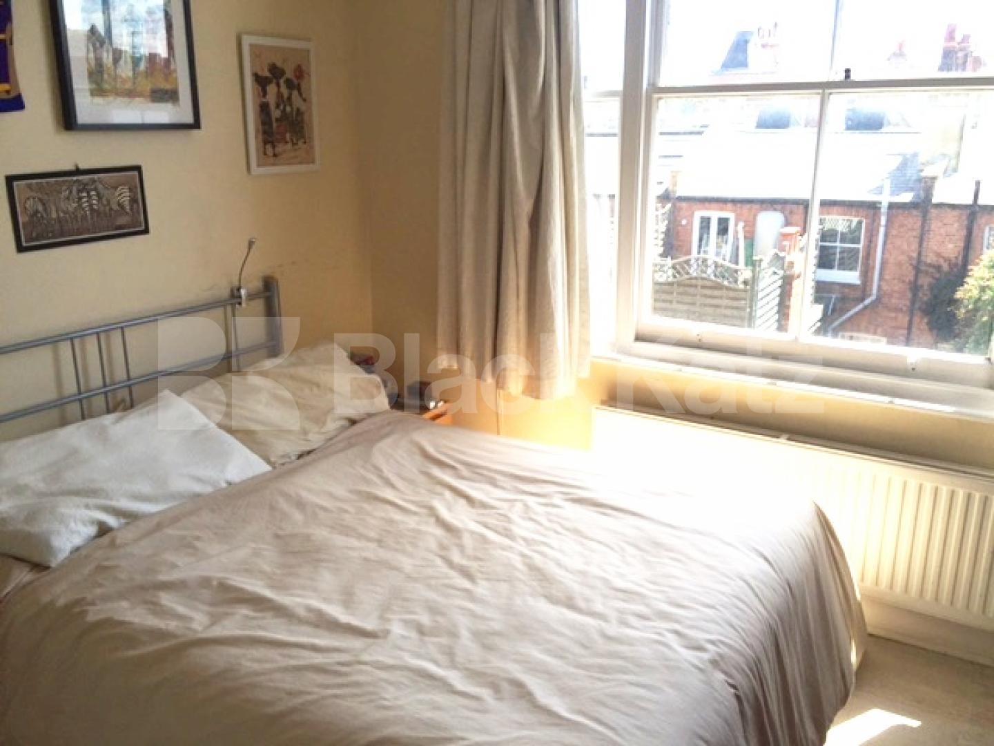 			Let, 1 Bedroom, 1 bath, 1 reception Flat			 Lakeside Road, Shepherds Bush