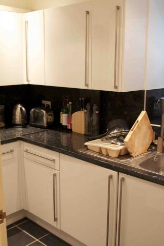 			GARDEN FLAT, 1 Bedroom, 1 bath, 1 reception Flat			 Priory Road, WEST HAMPSTEAD