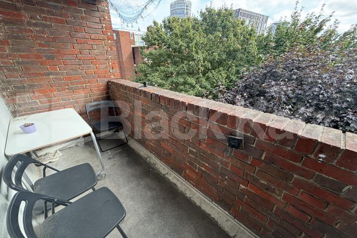 Superbly located boasting size, quality & location Gerridge Street, Waterloo