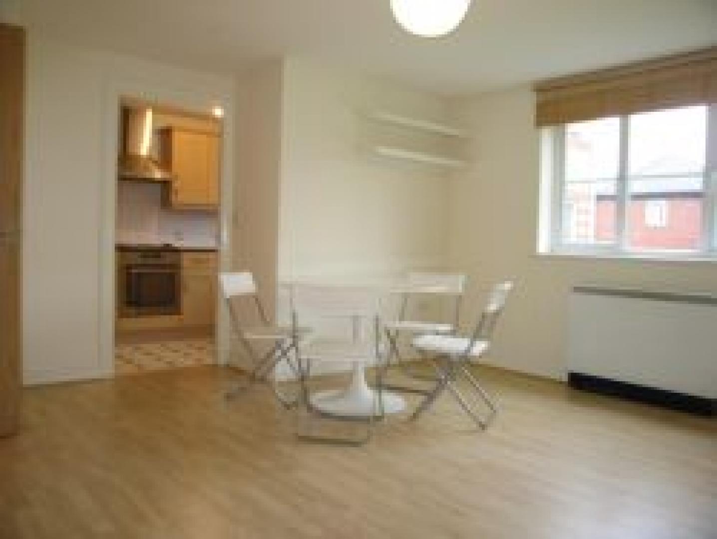 			2 Bedroom, 1 bath, 1 reception Flat			 Somerton Road, CRICKLEWOOD NW2