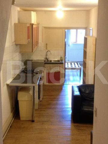 			NEW INSTRUCTION, 3 Bedroom, 1 bath, 1 reception Ground Floor Flat			 Townmead Road , Sands End/Fulham