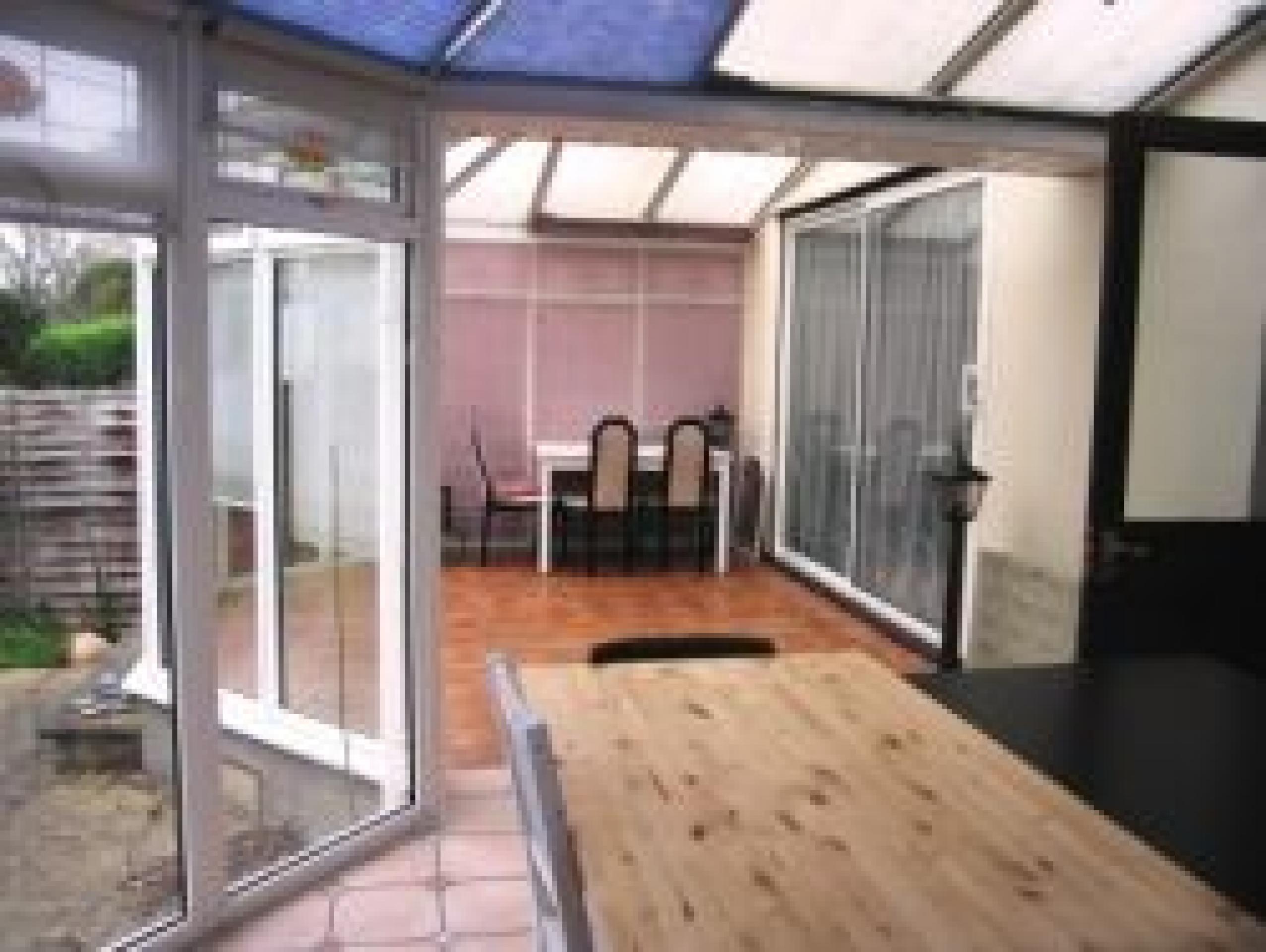 			4 Bedroom, 1 bath, 1 reception Flat			 Hodford Road, GOLDERS GREEN NW11 NW11