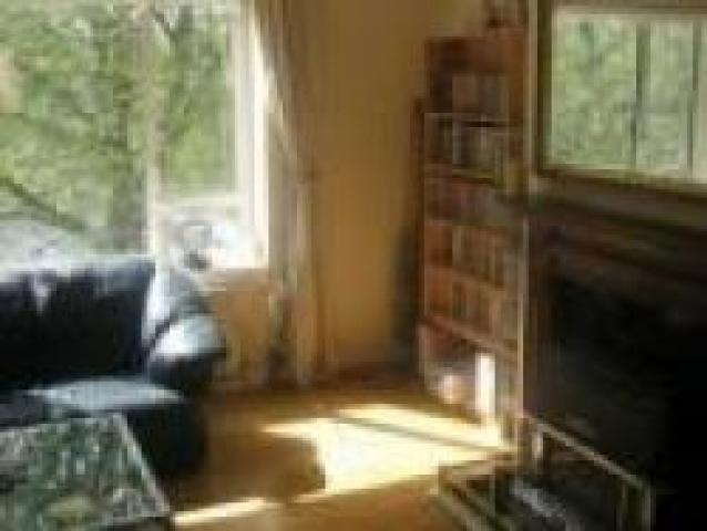 			2 Bedroom, 1 bath, 1 reception Flat			 St Annes Road, HOLLAND PARK W11