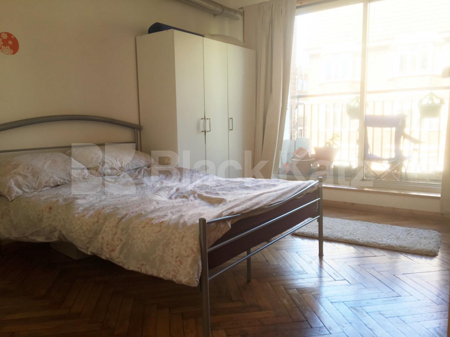 			SPACIOUS THREE BEDROOM LIVE/WORK WAREHOUSE CONVERSION, 3 Bedroom, 1 bath, 1 reception Flat			 GROVE HOUSE-TUDOR ROAD, HACKNEY-BETHNAL GREEN-LONDON FIELDS