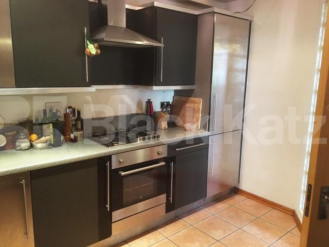 			SPACIOUS THREE BEDROOM LIVE/WORK WAREHOUSE CONVERSION, 3 Bedroom, 1 bath, 1 reception Flat			 GROVE HOUSE-TUDOR ROAD, HACKNEY-BETHNAL GREEN-LONDON FIELDS