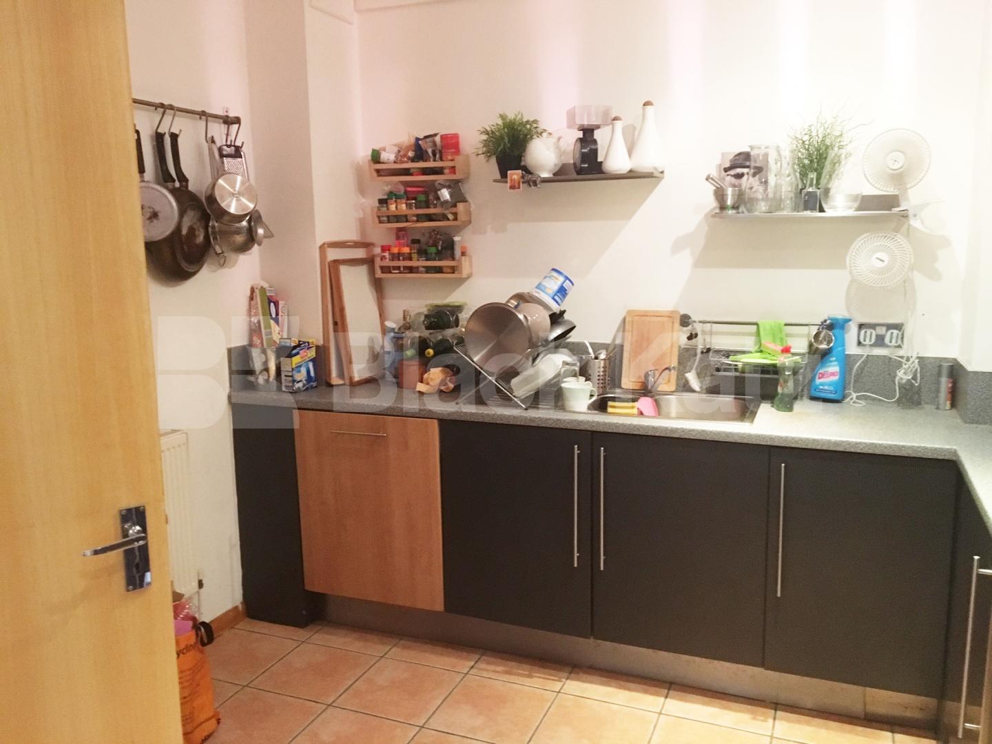 			SPACIOUS THREE BEDROOM LIVE/WORK WAREHOUSE CONVERSION, 3 Bedroom, 1 bath, 1 reception Flat			 GROVE HOUSE-TUDOR ROAD, HACKNEY-BETHNAL GREEN-LONDON FIELDS